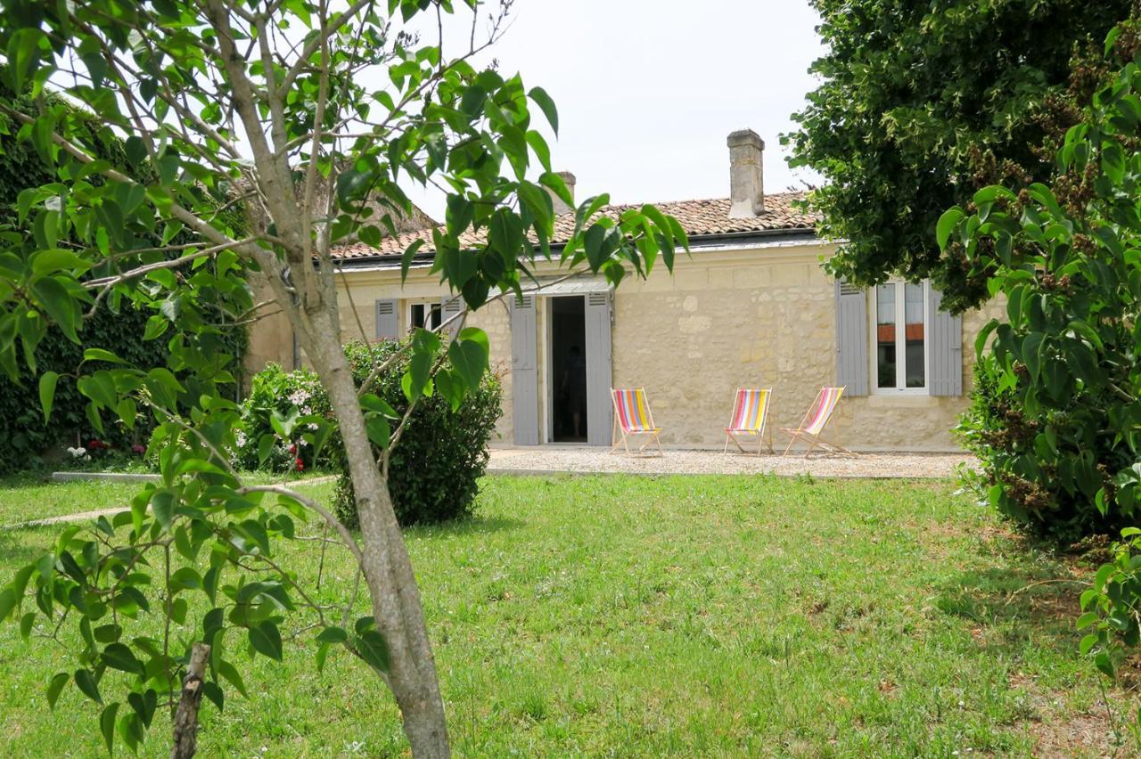La Maison De Fleurette Carbon-Blanc Exterior photo